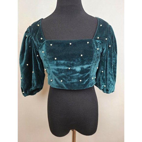 Urban Outfitters Dark Green Velvet Embellished Perla Crop Top Size Medium - Picture 2 of 9